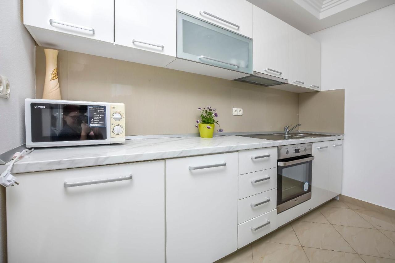 Apartments Silvana ロゴズニッツァ エクステリア 写真